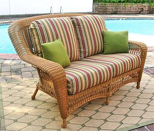 Outdoor Resin Wicker Love Seats