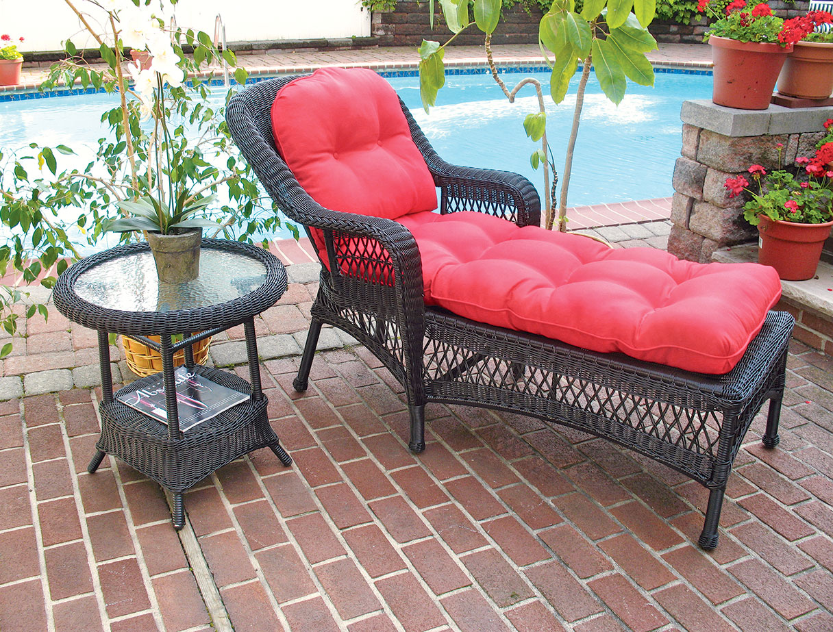 Resin Wicker Chaise Lounges 