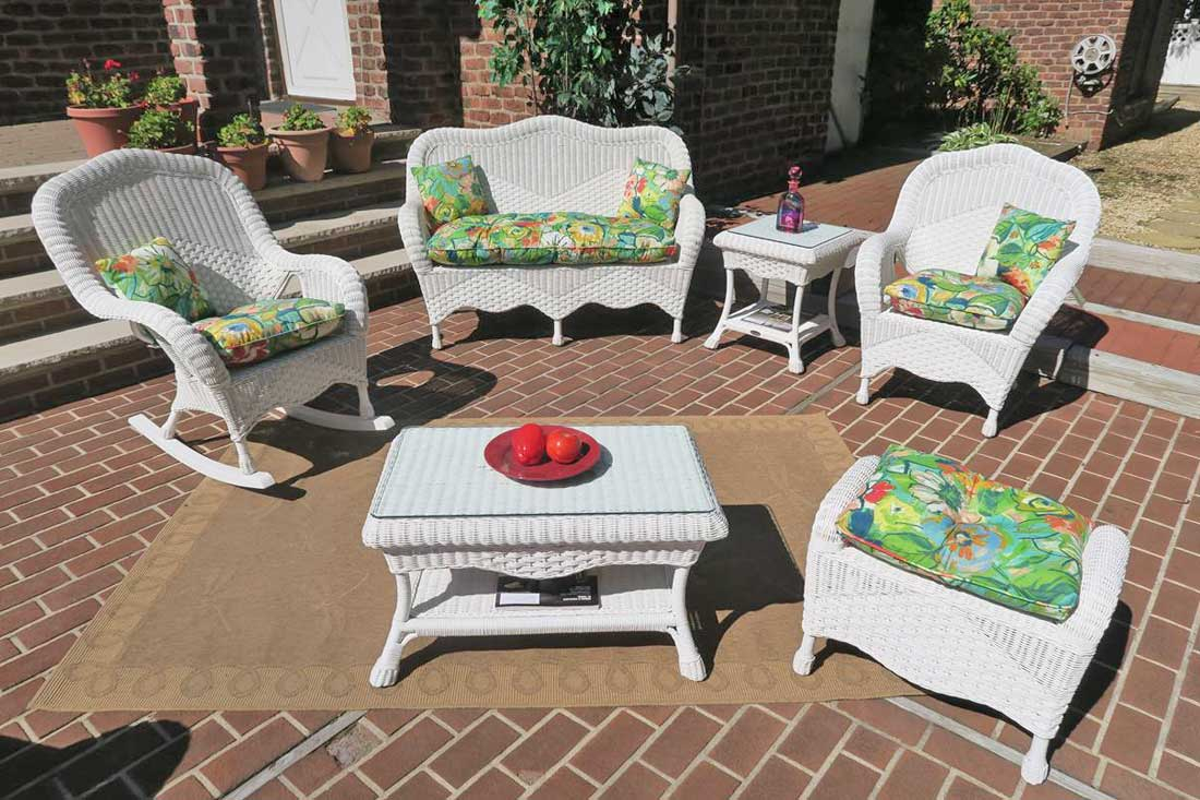 White Naples Wicker Seating & Dining