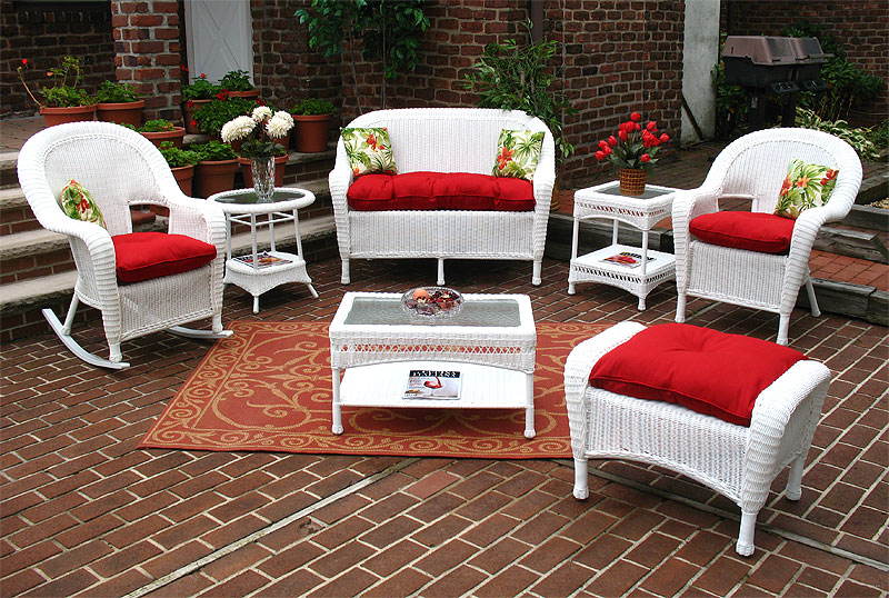 White wicker bistro discount set