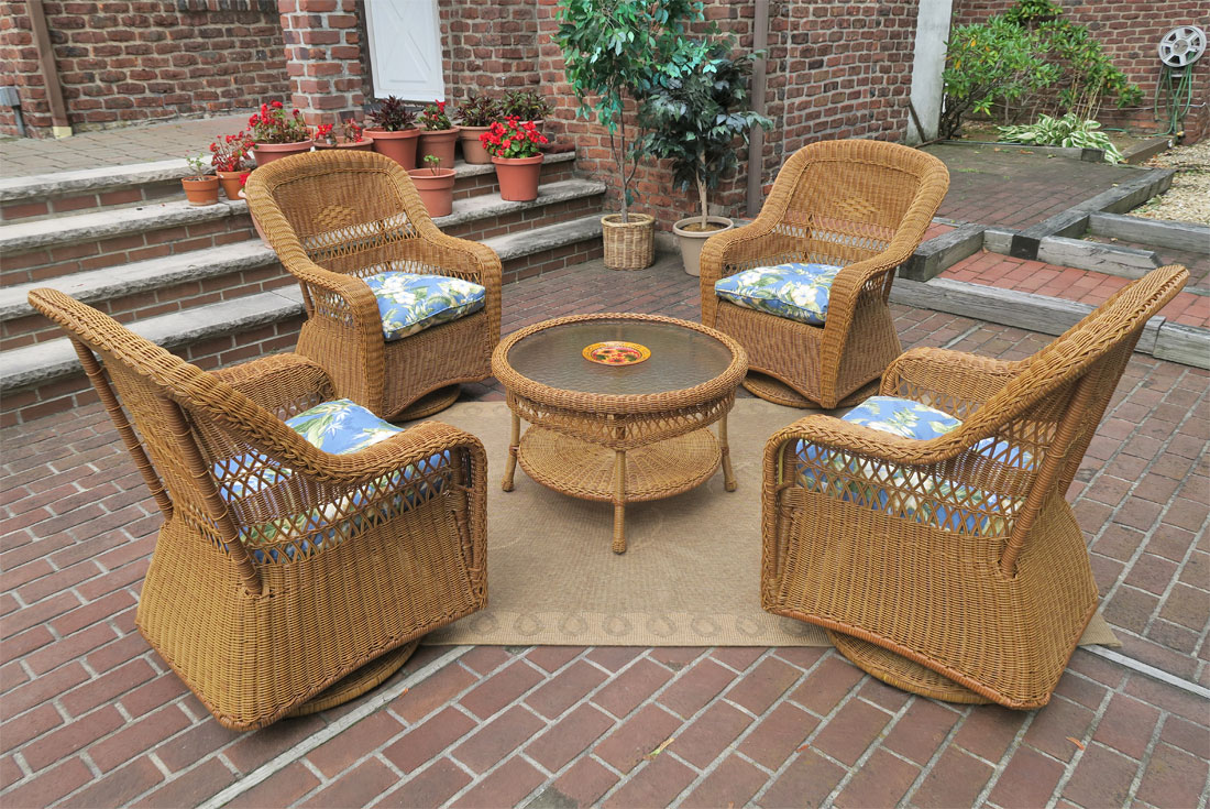  Resin Wicker Swivel Glider Chair Conversation Set (1) 19.5&quot; Table (4) Chairs