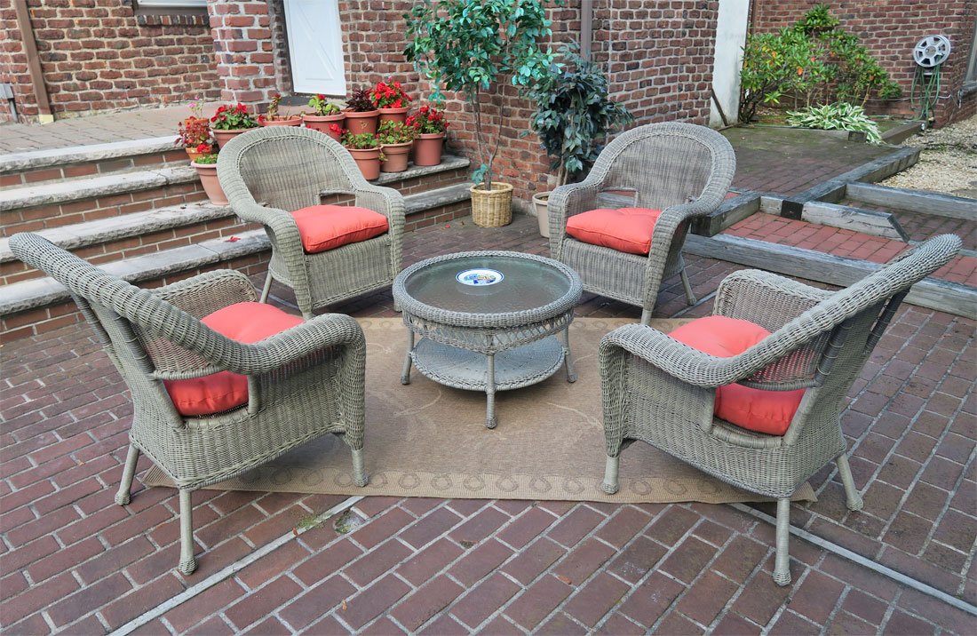 Malibu Resin Wicker Conversation Set (1) 19.5&quot; High Table (4) Chairs