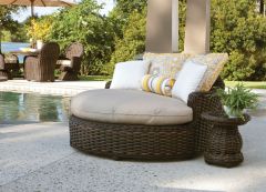 Lane South Hampton Synthetic Round Chaise Lounge