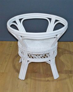 Garden Side Wicker & Rattan 48 Round Dining Table with Glass Top 