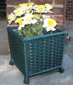 Veranda Resin Wicker Floor Planter with Tin Insert, Hunter Green