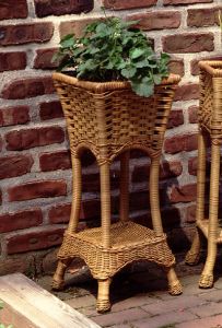 Veranda Resin Wicker Square Plant Stand, Golden Honey