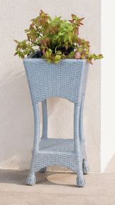 Cape May Resin Wicker Outdoor Square Planter w/Galvanized Steel Insert, Premium Indonesian Solid Synthetic Wicker, Gray