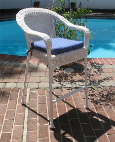 Resin Wicker Bar Stools