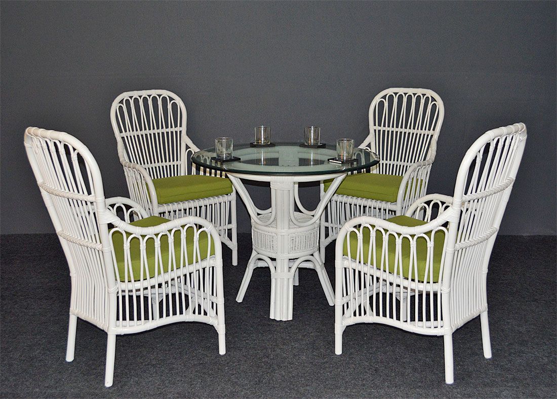 White rattan dining online set