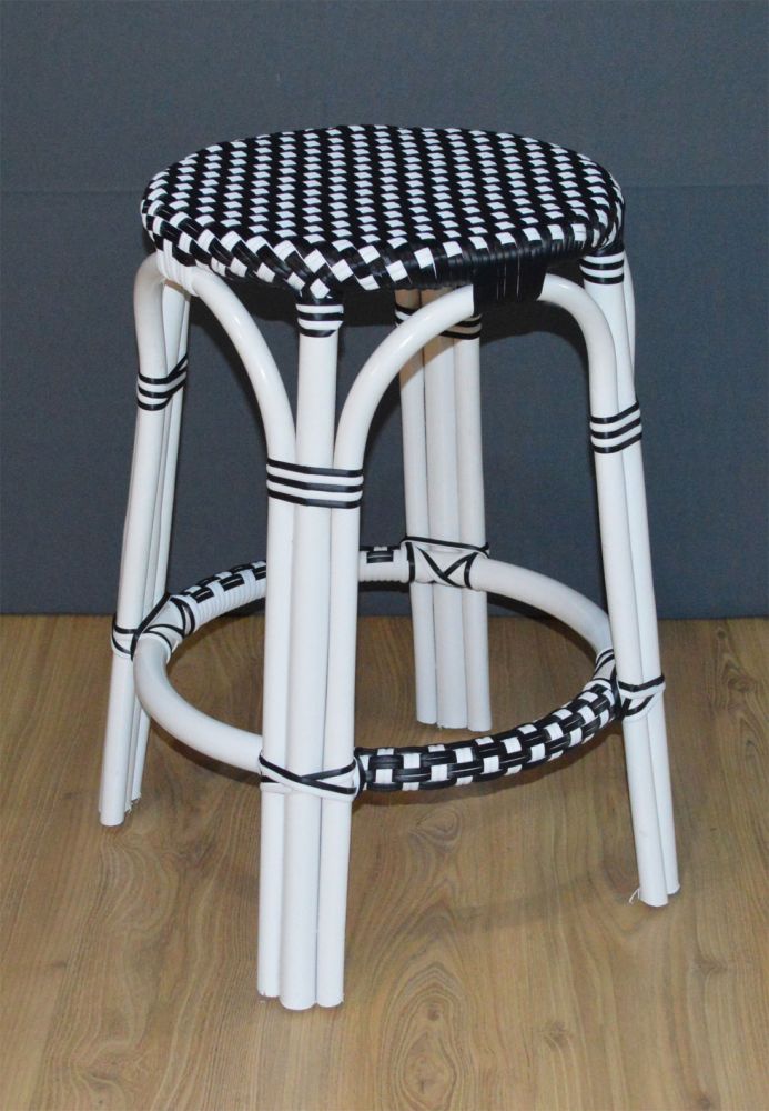 Black and white wicker bar online stools