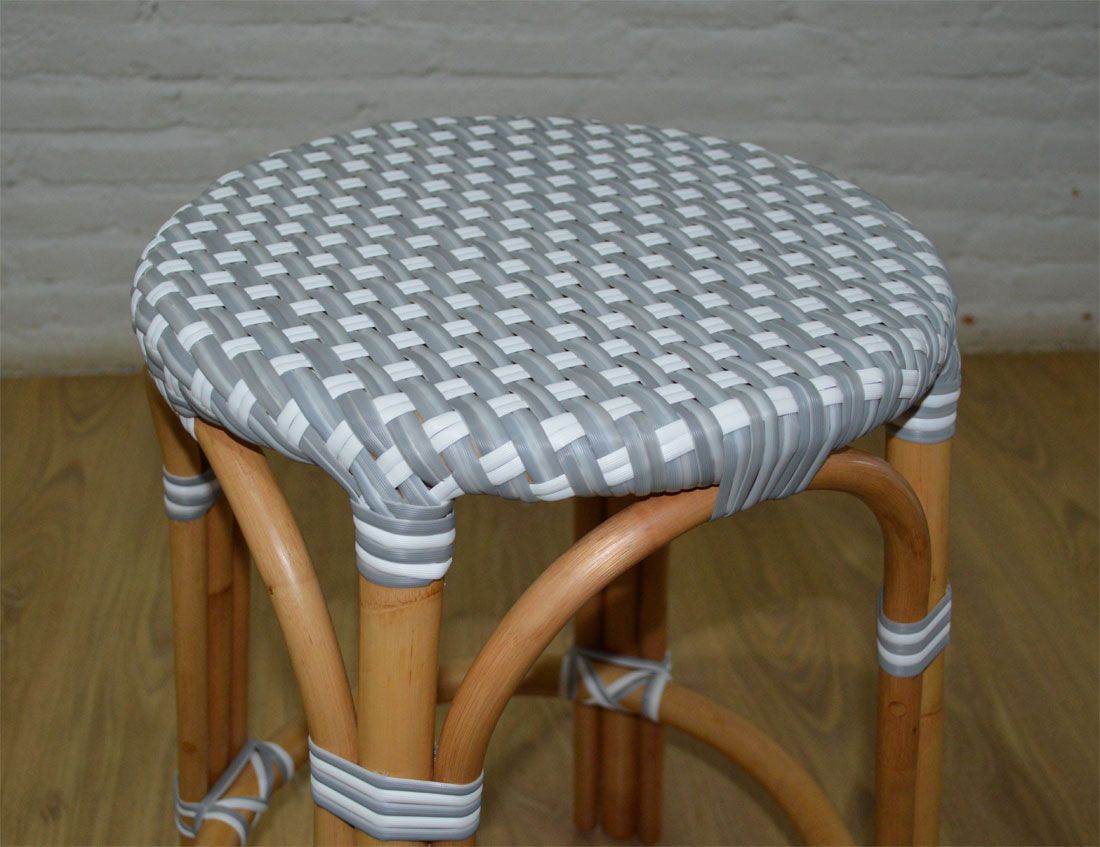 Bar stools with online rattan seats