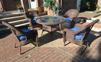 Malibu Resin Wicker Dining Set 48" Round (Click Here  to see all 3 Wicker Colors)