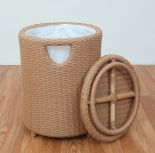 HAMPER WITH LID