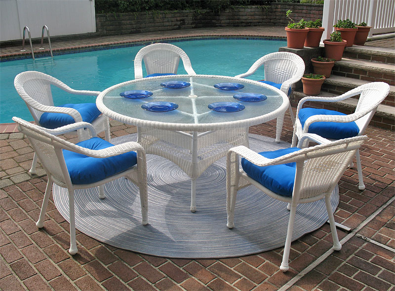 Resin Wicker Dining Set 60&quot; Round (5) Colors)