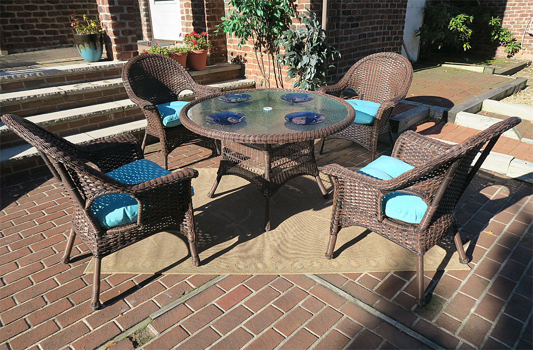 High Back Veranda Resin Wicker Dining Set 48&quot; Round (Click Here  to see all 3 Wicker Colors)
