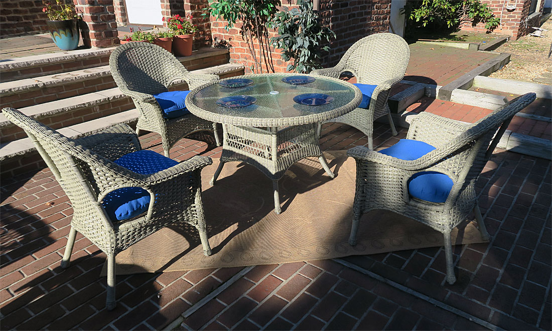 High Back Veranda Resin Wicker Dining Set 48&quot; Round (Click Here  to see all 3 Wicker Colors)