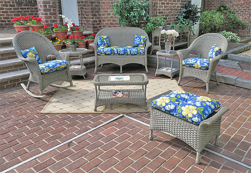 4 Piece High Back Veranda Resin Set (1) Love Seat (1) Table (1) Rocker &amp; (1) Chair